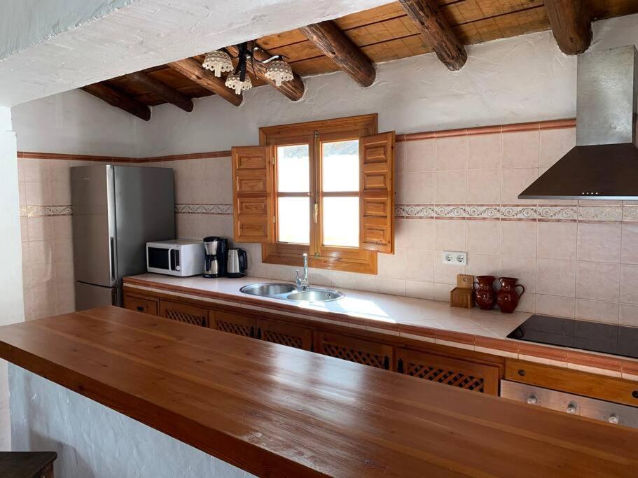 Villa Calabasas Альмуньекар Экстерьер фото